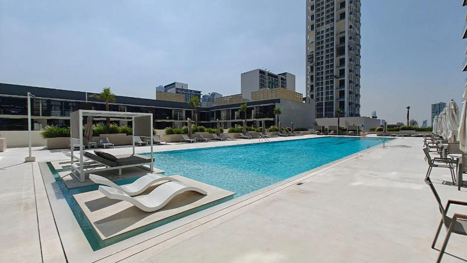 Apartment Luxurious 1-Bedroom Oasis L Binghatti Corner, Jvc Dubai