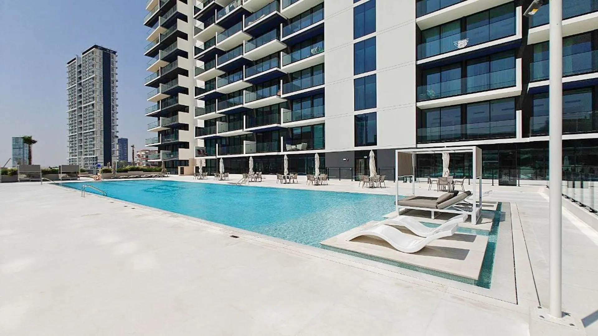 Luxurious 1-Bedroom Oasis L Binghatti Corner, Jvc Dubai Apartment