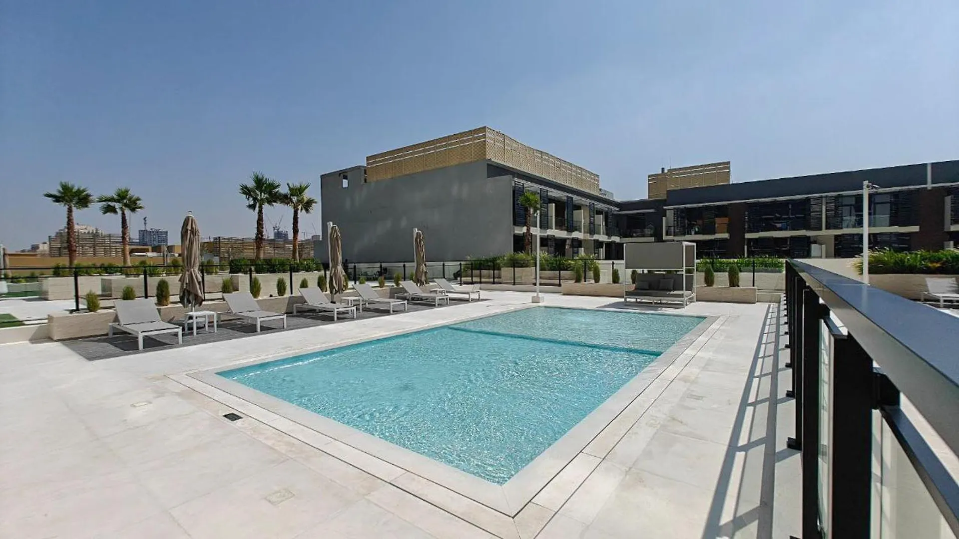 Apartment Luxurious 1-Bedroom Oasis L Binghatti Corner, Jvc Dubai United Arab Emirates