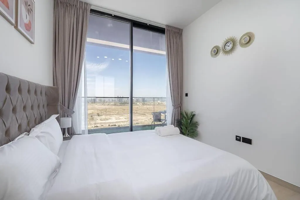Luxurious 1-Bedroom Oasis L Binghatti Corner, Jvc Dubai
