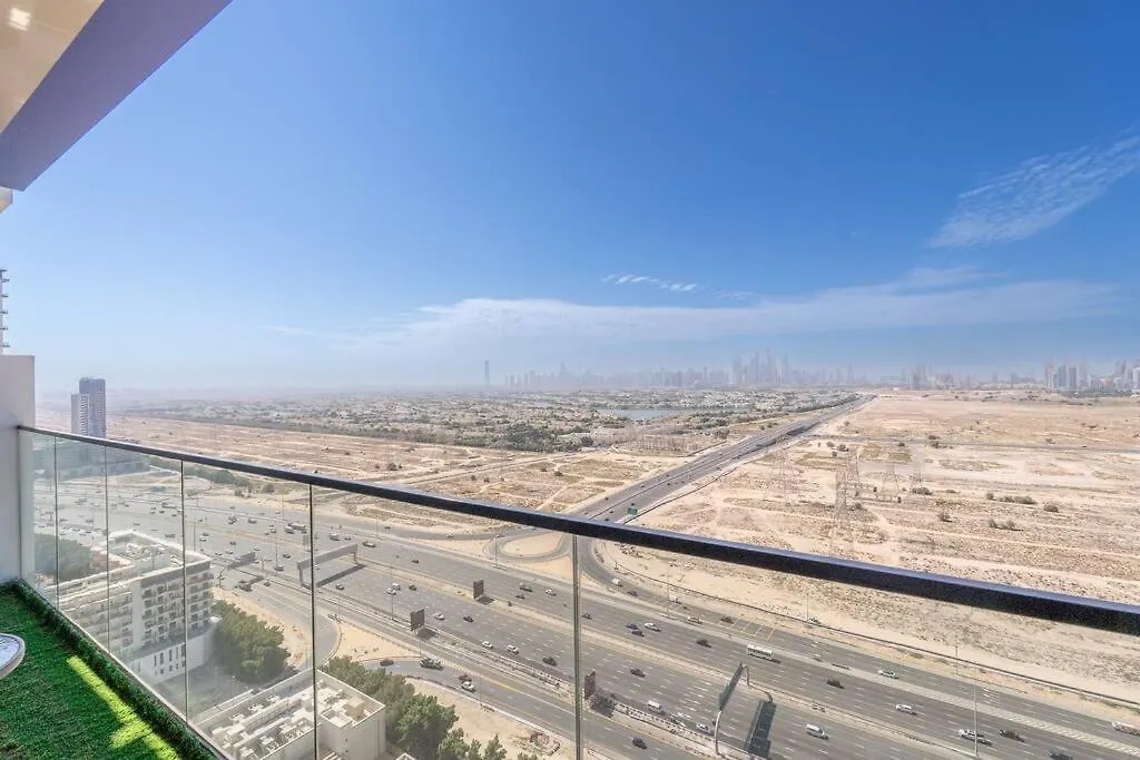 Apartment Luxurious 1-Bedroom Oasis L Binghatti Corner, Jvc Dubai United Arab Emirates