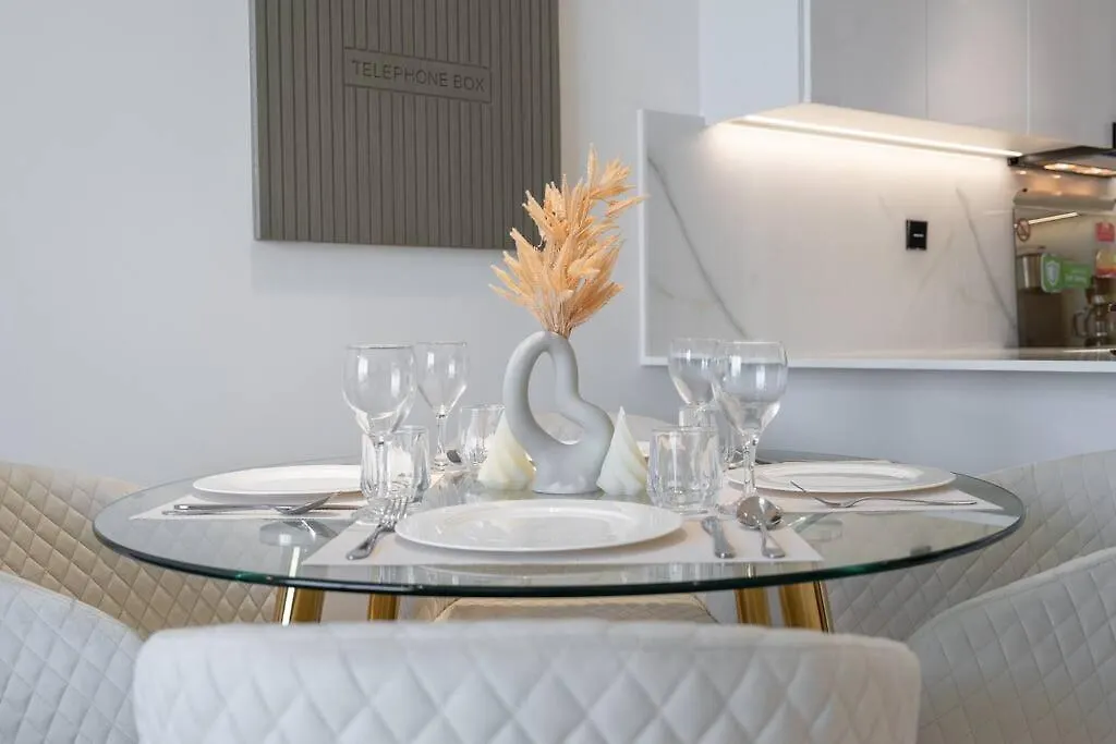 Luxurious 1-Bedroom Oasis L Binghatti Corner, Jvc 迪拜 0*,